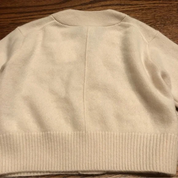 NWOT Banana Republic Baby Cashmere Cardigan - Picture 7 of 9